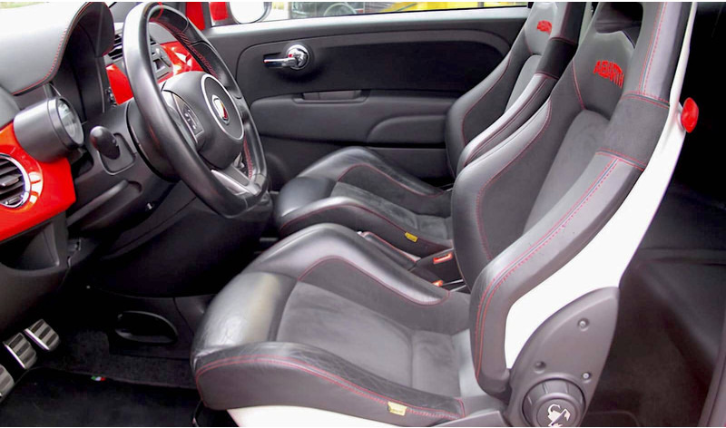 Fiat 500 Abarth Tributo Ferrari (limited 142/200) - Sedaan: pilt 4 Fiat 500 Abarth Tributo Ferrari (limited 142/200) - Sedaan: pilt 4