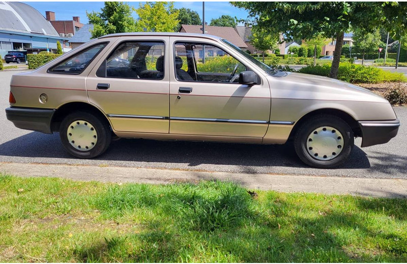 Ford Sierra 1.3 - Sedaan: pilt 3 Ford Sierra 1.3 - Sedaan: pilt 3