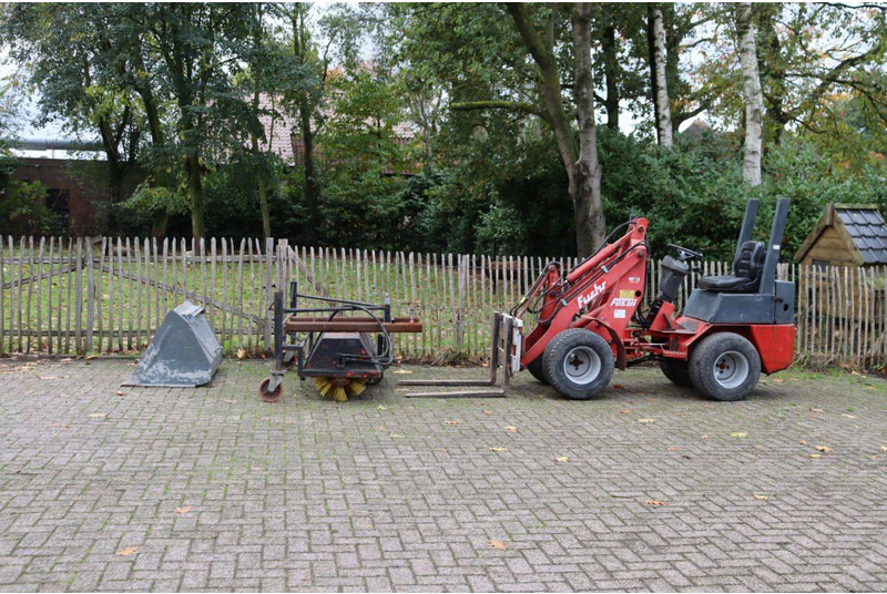 Fuchs F853H - Rataslaadur: pilt 1 Fuchs F853H - Rataslaadur: pilt 1