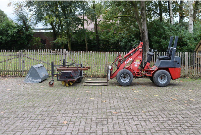 Fuchs F853H - Rataslaadur: pilt 2 Fuchs F853H - Rataslaadur: pilt 2