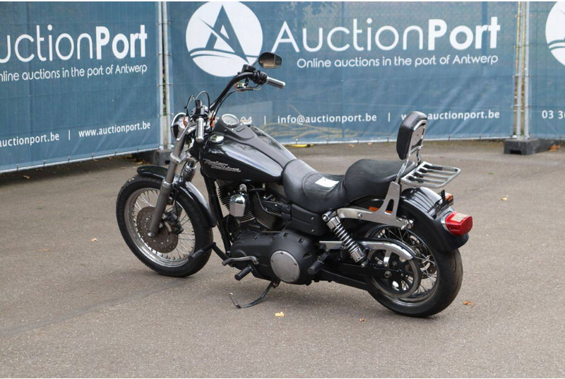 Harley-Davidson Dyna Street Bob - Mootorratas: pilt 3 Harley-Davidson Dyna Street Bob - Mootorratas: pilt 3