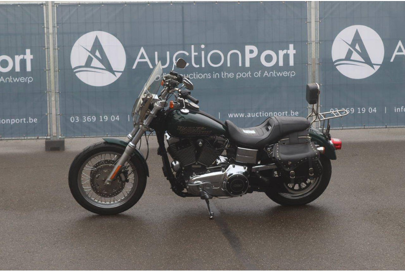 Harley-Davidson Dyna Street Bob - Mootorratas: pilt 1 Harley-Davidson Dyna Street Bob - Mootorratas: pilt 1