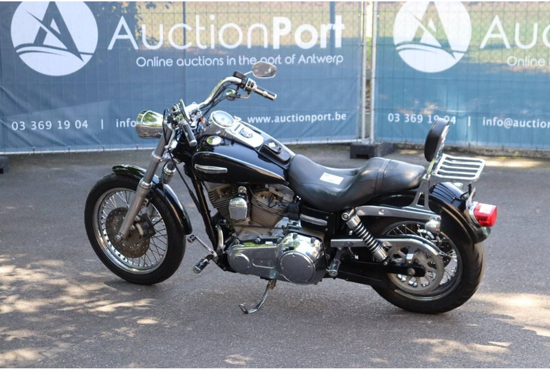 Harley-Davidson Dyna Super Glide - Mootorratas: pilt 3 Harley-Davidson Dyna Super Glide - Mootorratas: pilt 3