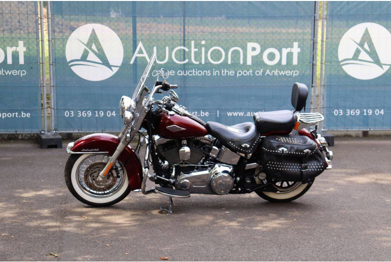 Harley-Davidson Heritage Softail - Mootorratas: pilt 1 Harley-Davidson Heritage Softail - Mootorratas: pilt 1