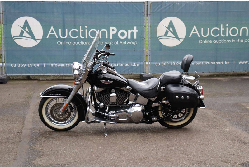 Harley-Davidson Softail Deluxe - Mootorratas: pilt 1 Harley-Davidson Softail Deluxe - Mootorratas: pilt 1