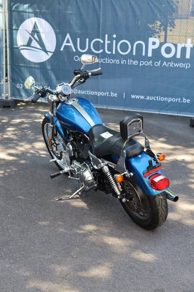 Harley-Davidson Sporster XL1200 Custom - Mootorratas: pilt 4 Harley-Davidson Sporster XL1200 Custom - Mootorratas: pilt 4