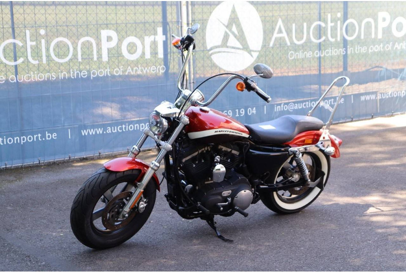 Mootorratas Harley-Davidson Sporster XL1200 Custom: pilt 9