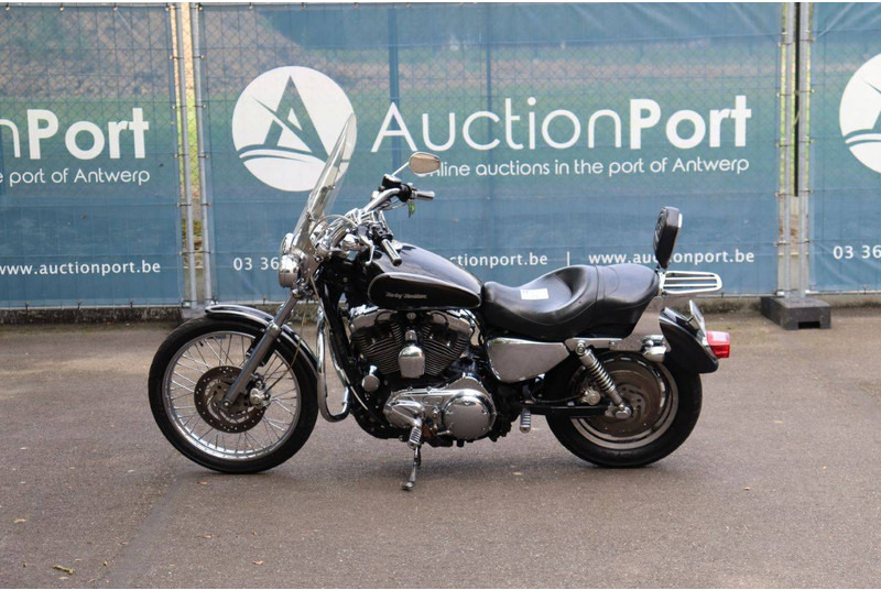 Harley-Davidson Sportster XL1200 Custom - Mootorratas: pilt 2 Harley-Davidson Sportster XL1200 Custom - Mootorratas: pilt 2