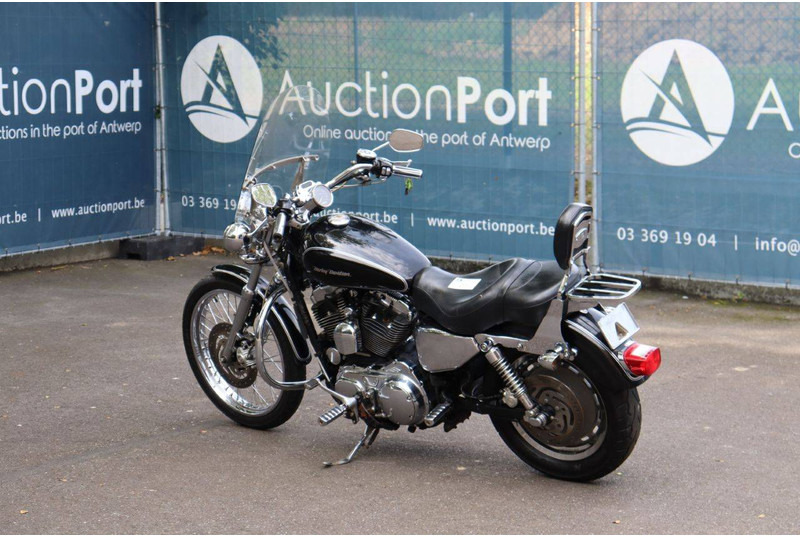 Harley-Davidson Sportster XL1200 Custom - Mootorratas: pilt 3 Harley-Davidson Sportster XL1200 Custom - Mootorratas: pilt 3