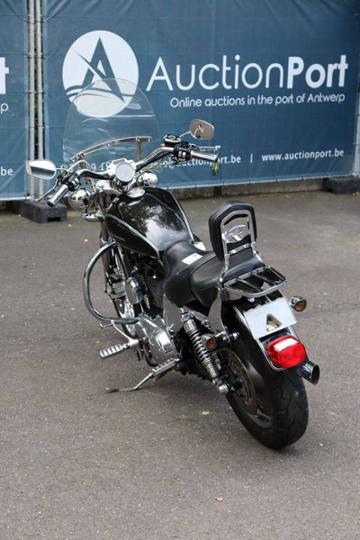 Harley-Davidson Sportster XL1200 Custom - Mootorratas: pilt 4 Harley-Davidson Sportster XL1200 Custom - Mootorratas: pilt 4