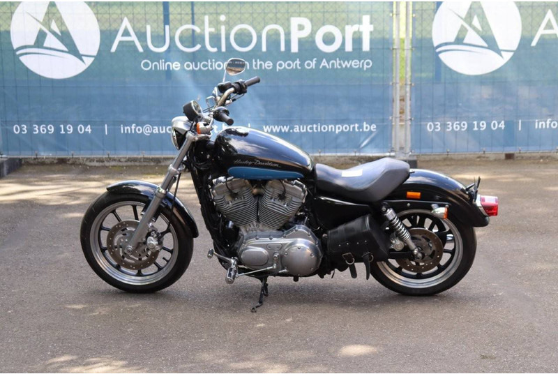 Harley-Davidson Sportster XL883 - Mootorratas: pilt 2 Harley-Davidson Sportster XL883 - Mootorratas: pilt 2