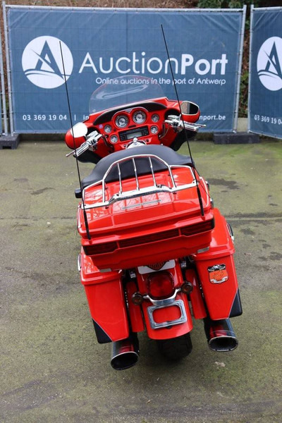 Harley-Davidson Ultra Classic CVO - Mootorratas: pilt 5 Harley-Davidson Ultra Classic CVO - Mootorratas: pilt 5