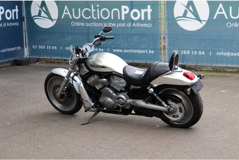 Harley-Davidson V-Rod VRSC - Mootorratas: pilt 3 Harley-Davidson V-Rod VRSC - Mootorratas: pilt 3