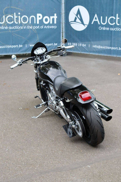 Harley-Davidson V-Rod VRSC - Mootorratas: pilt 4 Harley-Davidson V-Rod VRSC - Mootorratas: pilt 4