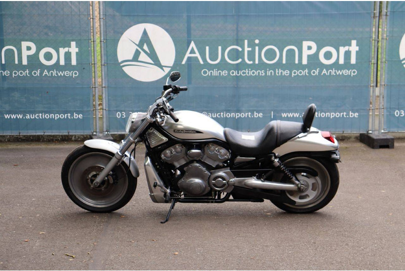 Harley-Davidson V-Rod VRSC - Mootorratas: pilt 2 Harley-Davidson V-Rod VRSC - Mootorratas: pilt 2