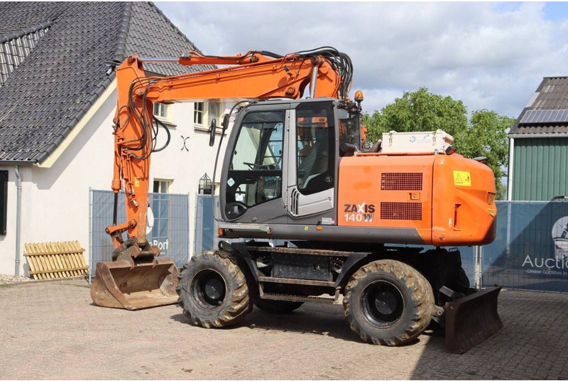 Hitachi ZX140W-3 - Ratastel ekskavaator: pilt 3 Hitachi ZX140W-3 - Ratastel ekskavaator: pilt 3