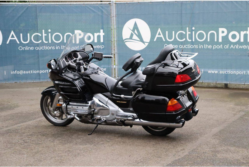 Honda GL1800 - Mootorratas: pilt 3 Honda GL1800 - Mootorratas: pilt 3