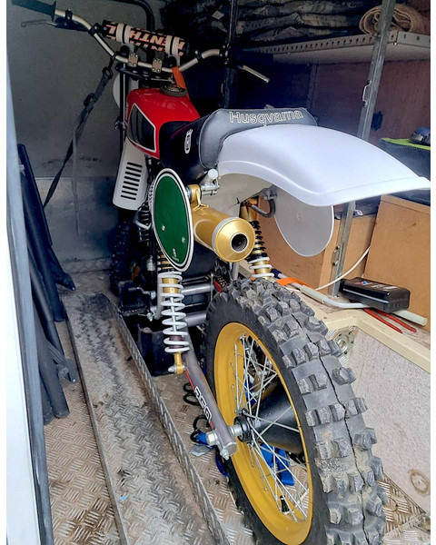 Husqvarna 250 (oldtimer) - Mootorratas: pilt 2 Husqvarna 250 (oldtimer) - Mootorratas: pilt 2