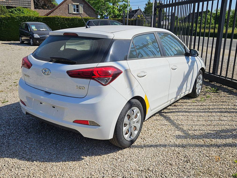 Hyundai i20 (II) 1.2 - Sedaan: pilt 4 Hyundai i20 (II) 1.2 - Sedaan: pilt 4