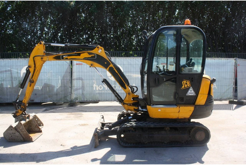 JCB 8026CTS - Lintekskavaator: pilt 1 JCB 8026CTS - Lintekskavaator: pilt 1