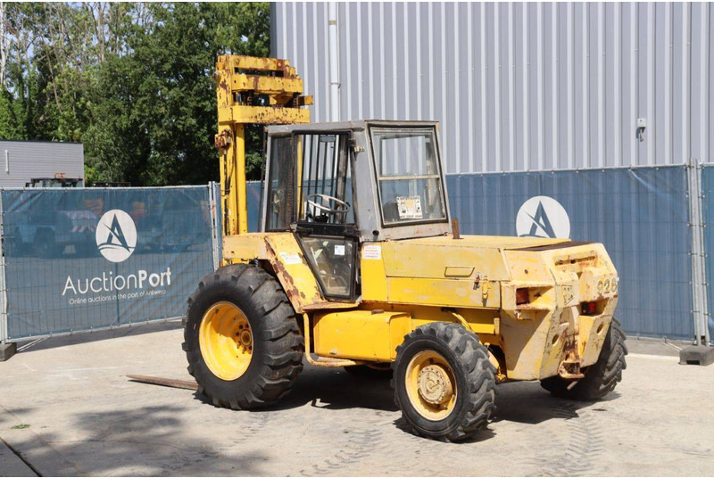 JCB 926 - Ebatasasel maastikul kohanduv kahveltõstuk: pilt 4 JCB 926 - Ebatasasel maastikul kohanduv kahveltõstuk: pilt 4