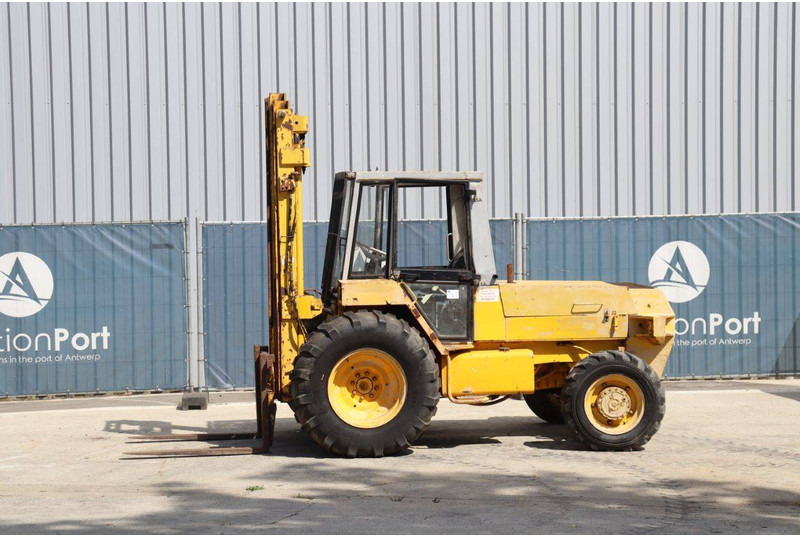 JCB 926 - Ebatasasel maastikul kohanduv kahveltõstuk: pilt 1 JCB 926 - Ebatasasel maastikul kohanduv kahveltõstuk: pilt 1