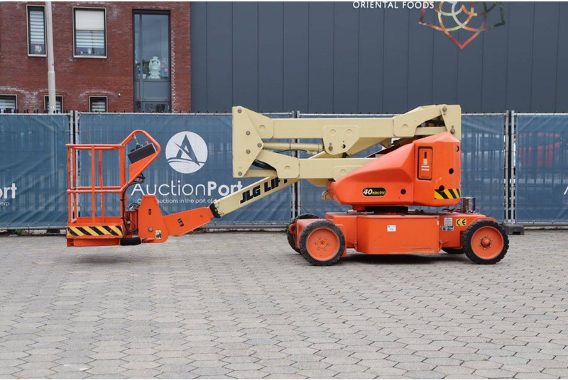 JLG N40 - Liigendpoom: pilt 1 JLG N40 - Liigendpoom: pilt 1