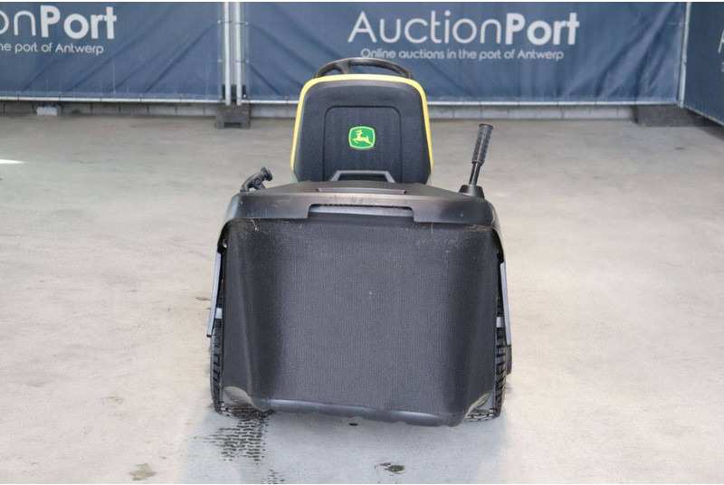 John Deere X166R - Muruniiduk: pilt 4 John Deere X166R - Muruniiduk: pilt 4