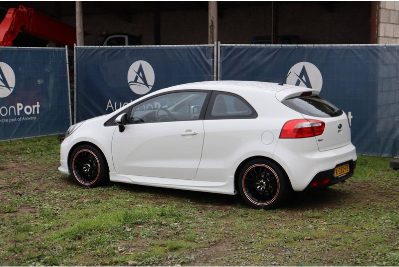 Kia Rio - Sedaan: pilt 3 Kia Rio - Sedaan: pilt 3