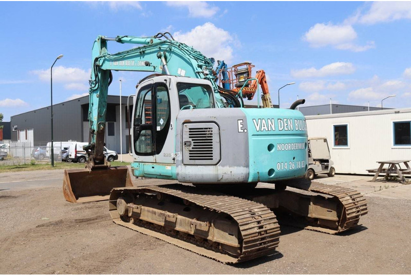 Kobelco SK235SR - Lintekskavaator: pilt 4 Kobelco SK235SR - Lintekskavaator: pilt 4
