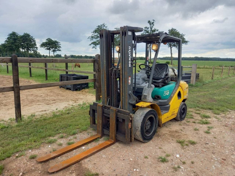 Komatsu FG30T-16R - Gaasitõstuk: pilt 3 Komatsu FG30T-16R - Gaasitõstuk: pilt 3