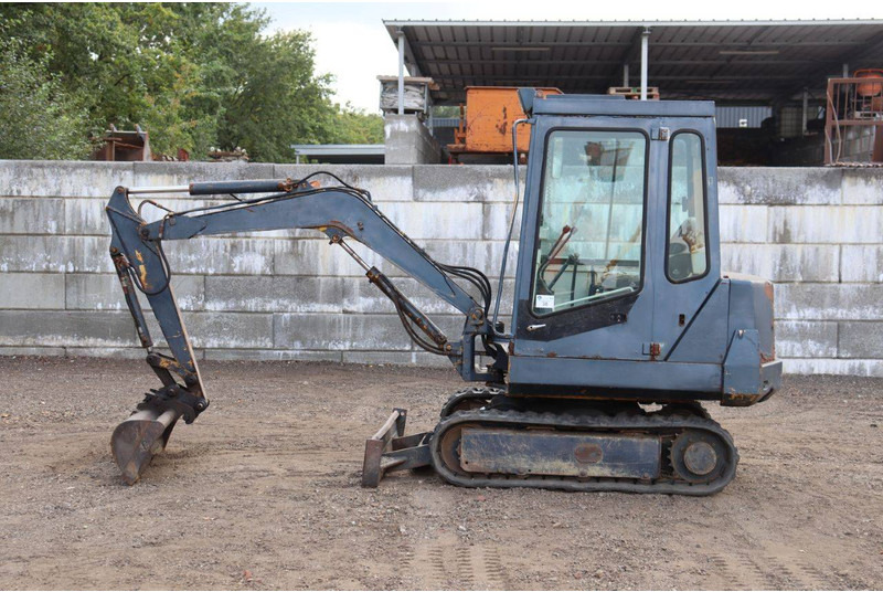 Komatsu PC10-6 - Lintekskavaator: pilt 2 Komatsu PC10-6 - Lintekskavaator: pilt 2