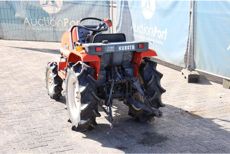 Kubota Aste A-15 - Traktor: pilt 4 Kubota Aste A-15 - Traktor: pilt 4