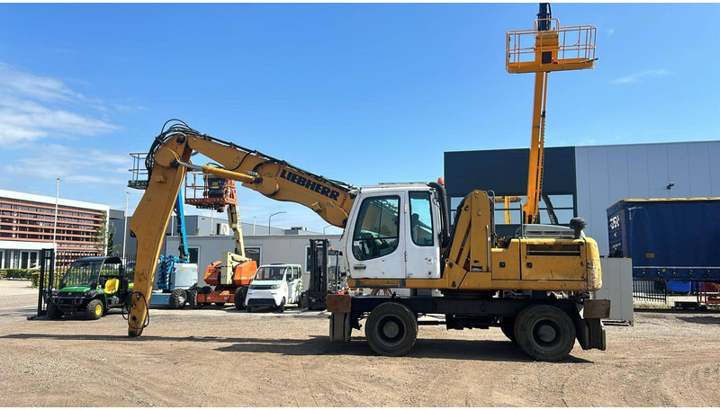 Liebherr A 904 C - Ratastel ekskavaator: pilt 1 Liebherr A 904 C - Ratastel ekskavaator: pilt 1