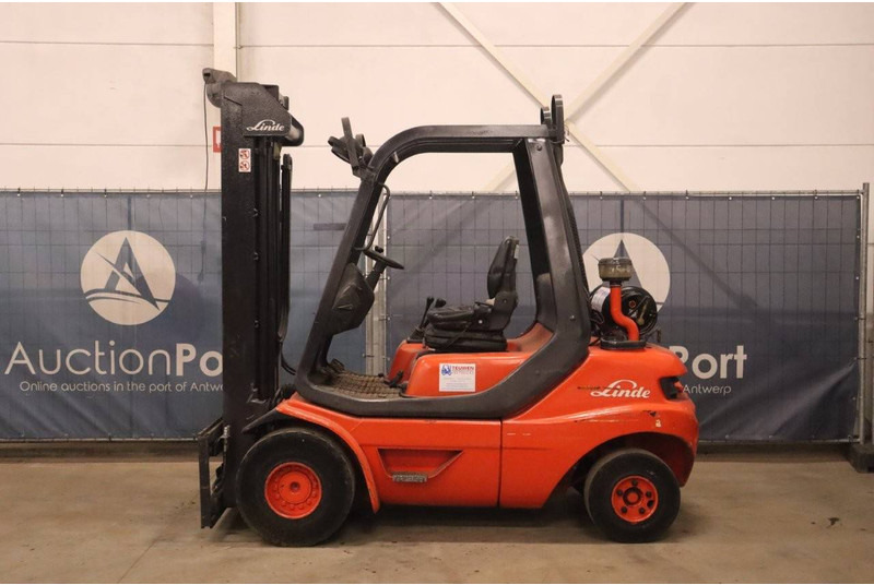 Linde H30T-03 - Gaasitõstuk: pilt 2 Linde H30T-03 - Gaasitõstuk: pilt 2