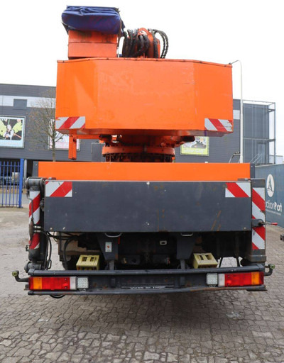 MAN 26.364 6x4 - Kraanaga veoauto: pilt 3 MAN 26.364 6x4 - Kraanaga veoauto: pilt 3