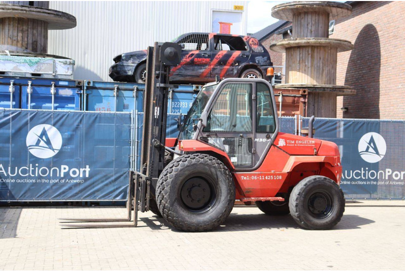 Manitou M30-4 - Ebatasasel maastikul kohanduv kahveltõstuk: pilt 1 Manitou M30-4 - Ebatasasel maastikul kohanduv kahveltõstuk: pilt 1