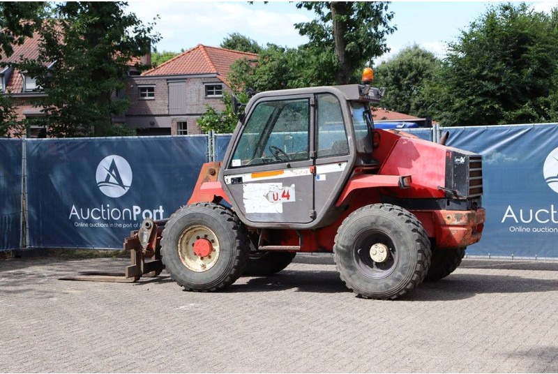 Manitou MLT 524 - Teleskooplaadur: pilt 3 Manitou MLT 524 - Teleskooplaadur: pilt 3