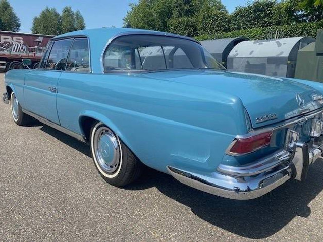 Mercedes-Benz 220 SE coupe Automatic - Sedaan: pilt 2 Mercedes-Benz 220 SE coupe Automatic - Sedaan: pilt 2