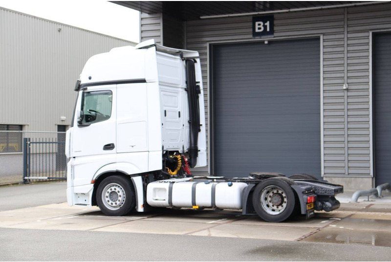 Mercedes-Benz ACTROS - Kabiinišassiiga veoauto: pilt 3 Mercedes-Benz ACTROS - Kabiinišassiiga veoauto: pilt 3