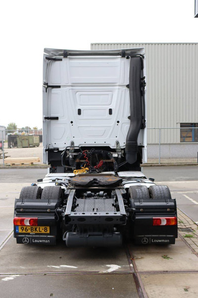 Mercedes-Benz Actros - Kabiinišassiiga veoauto: pilt 5 Mercedes-Benz Actros - Kabiinišassiiga veoauto: pilt 5