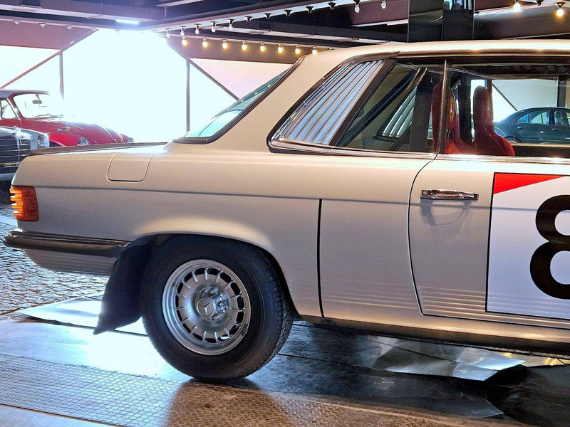 Sedaan Mercedes-Benz SLC (C107) _ 450 5.0: pilt 13