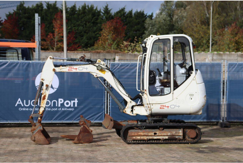 Neuson 2404 - Miniekskavaator: pilt 2 Neuson 2404 - Miniekskavaator: pilt 2