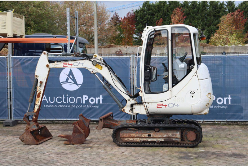 Neuson 2404 - Miniekskavaator: pilt 3 Neuson 2404 - Miniekskavaator: pilt 3