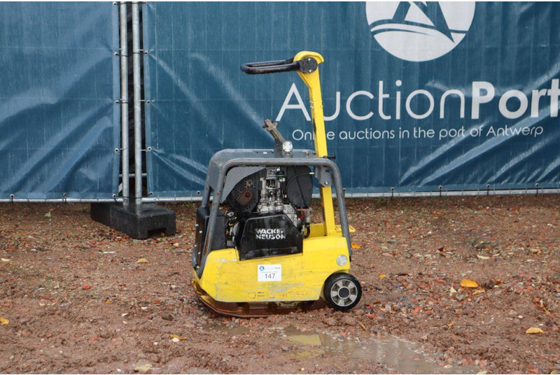 Neuson DPU3050 - Vibraatorplaat: pilt 1 Neuson DPU3050 - Vibraatorplaat: pilt 1