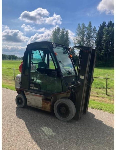 Nissan 25 - Gaasitõstuk: pilt 2 Nissan 25 - Gaasitõstuk: pilt 2