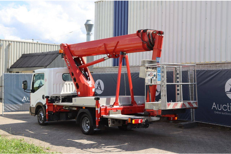 Nissan 35.12 / Ruthmann STEIGER TBR 220 - Veoautolt tõusev platvorm: pilt 4 Nissan 35.12 / Ruthmann STEIGER TBR 220 - Veoautolt tõusev platvorm: pilt 4