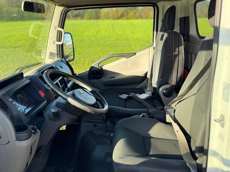 Nissan Cabstar Klubb K26 - Veoautolt tõusev platvorm: pilt 5 Nissan Cabstar Klubb K26 - Veoautolt tõusev platvorm: pilt 5