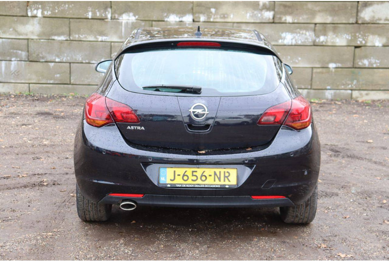 Opel Astra - Sedaan: pilt 5 Opel Astra - Sedaan: pilt 5