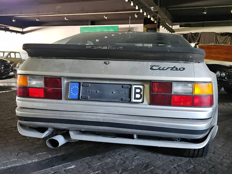 Porsche 944 Turbo - Sedaan: pilt 3 Porsche 944 Turbo - Sedaan: pilt 3
